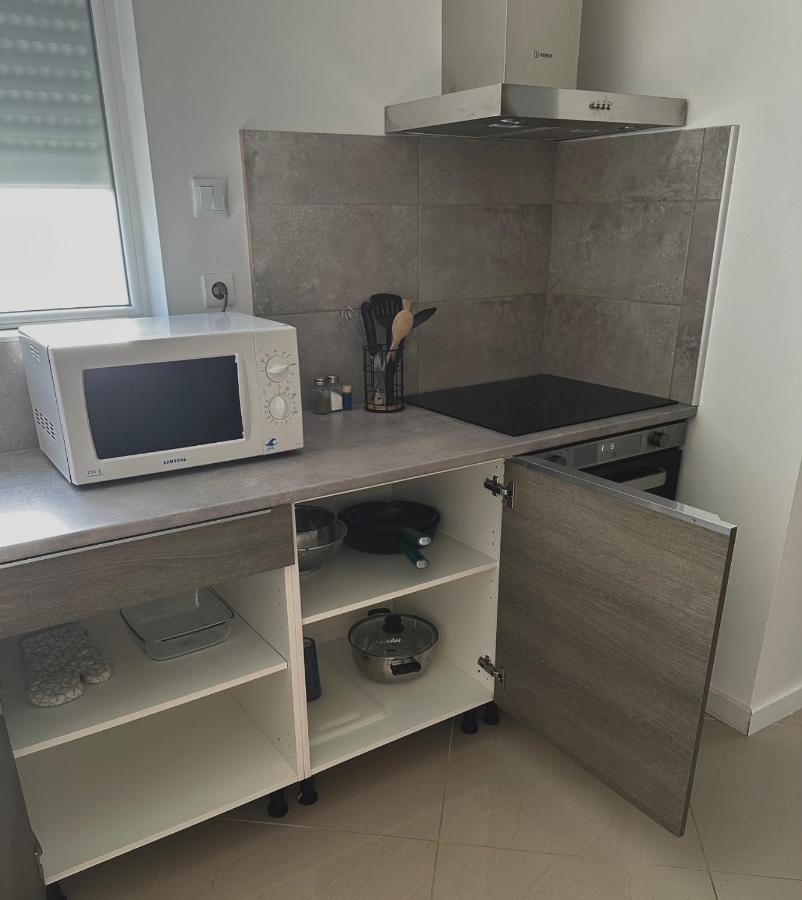 Petite Maison Studio Tout Confort Cosy Givors Autoroute Et Gare Apartment Luaran gambar