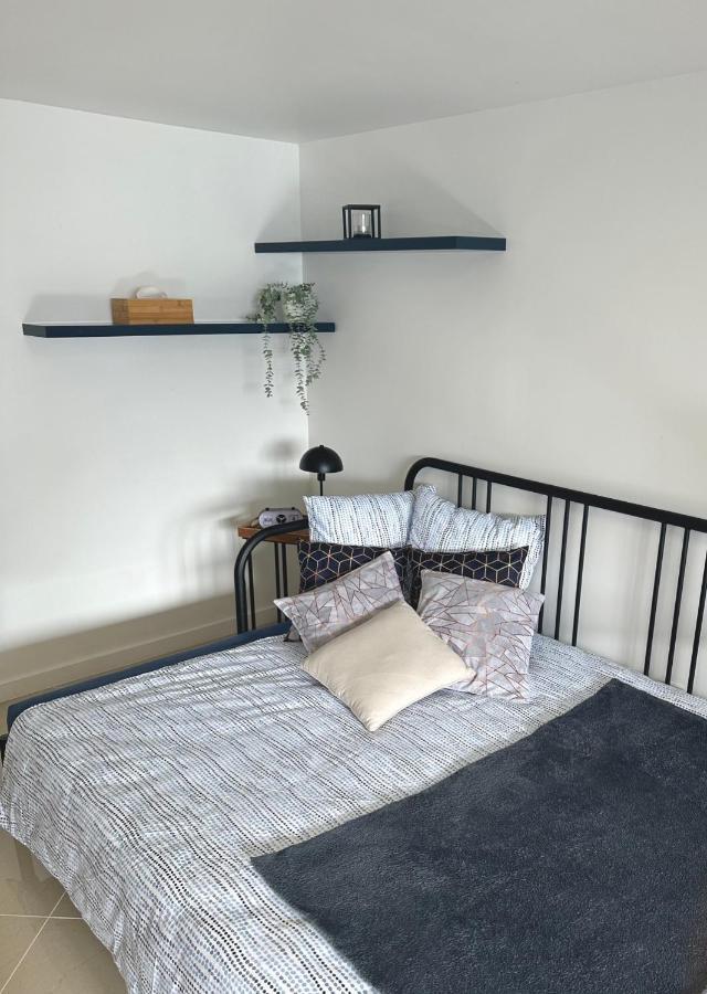 Petite Maison Studio Tout Confort Cosy Givors Autoroute Et Gare Apartment Luaran gambar