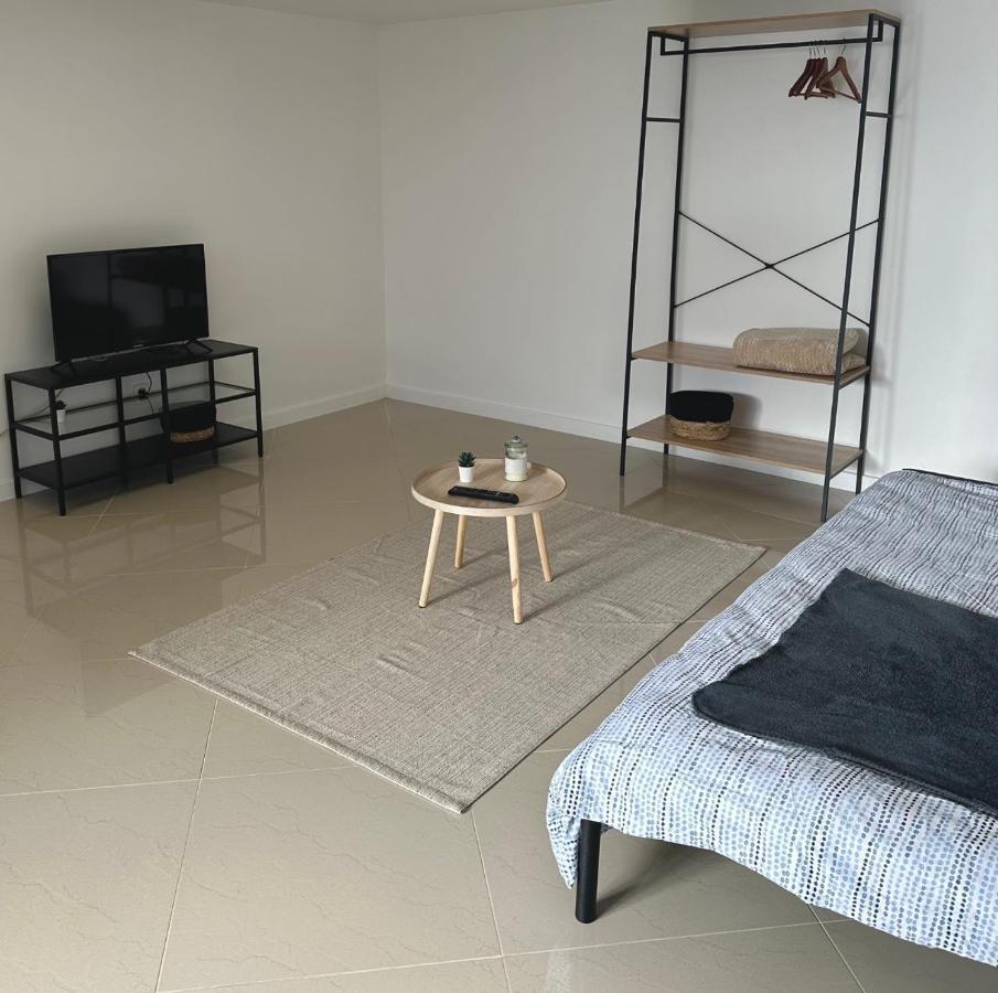 Petite Maison Studio Tout Confort Cosy Givors Autoroute Et Gare Apartment Luaran gambar