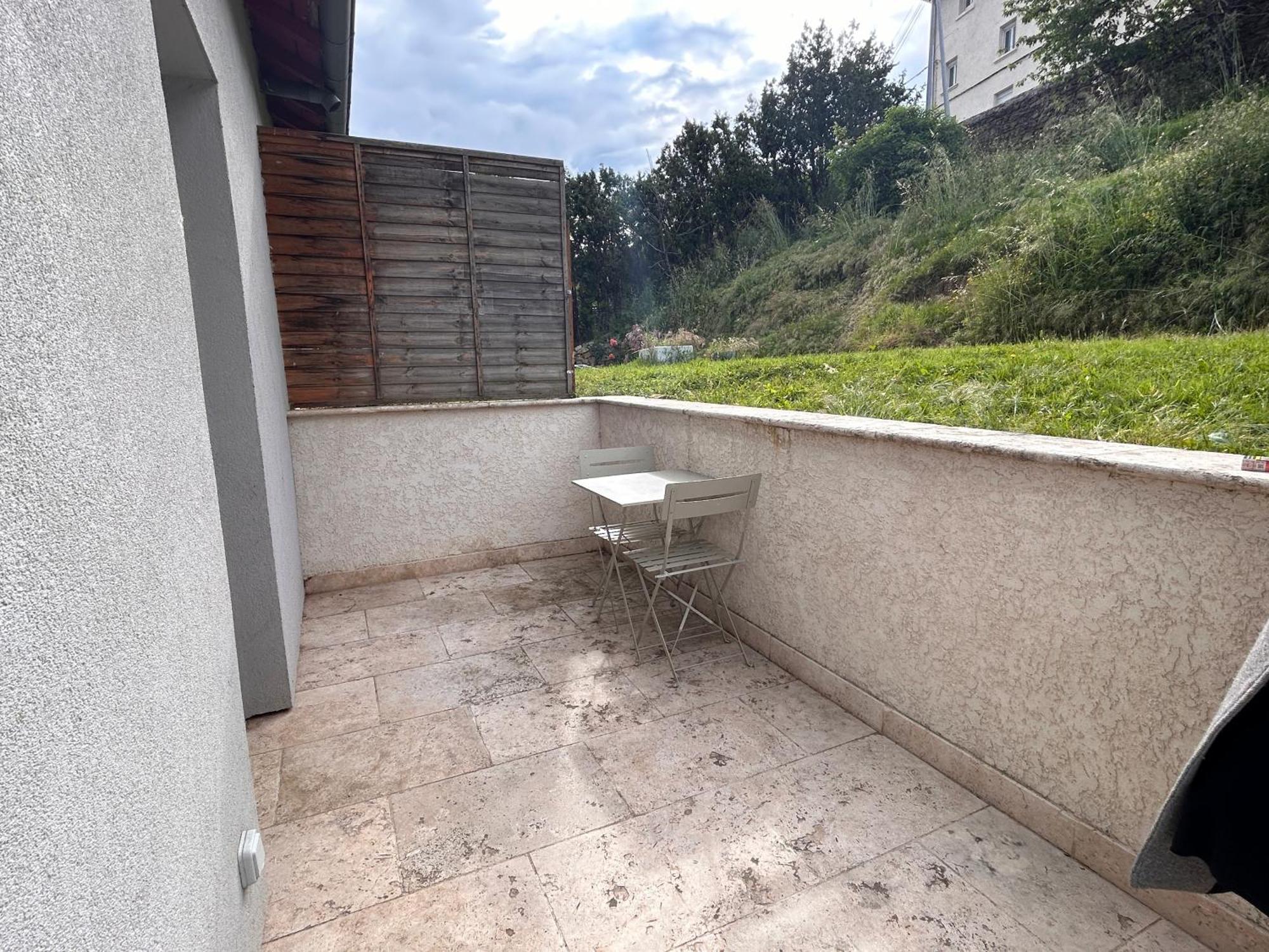 Petite Maison Studio Tout Confort Cosy Givors Autoroute Et Gare Apartment Luaran gambar